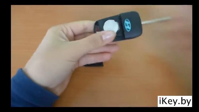 Замена батарейки в ключе Хундай i10, i20, ix20, i30, ix35, i40, Туксон, Солярис, Акцент смотреть онлайн