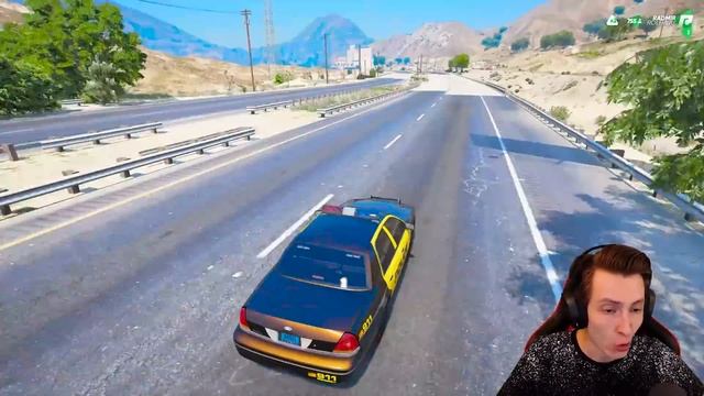 УГНАЛ РОСКОШНЫЕ ЗОЛОТЫЕ ПОЛИЦЕЙСКИЕ СУПЕРКАРЫ В ГТА 5 ОНЛАЙН! (GTA 5 ONLINE) смотреть онлайн