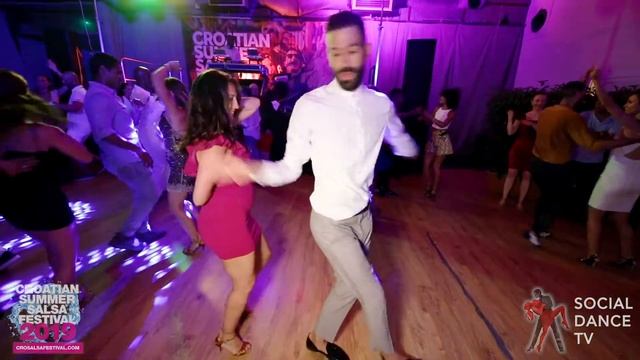 Panagiotis & Larisa Jusufbasic - Salsa Social Dancing | Croatian Summer Salsa Festival 2019 (Rovinj смотреть онлайн