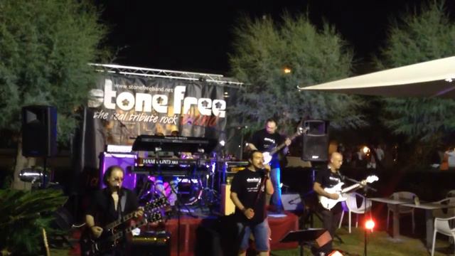 Stone Free смотреть онлайн