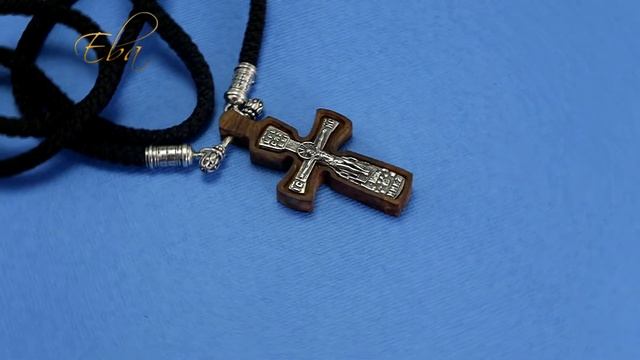 Нательный крест из серебра на дереве ручной работы с текстильным шнурком смотреть онлайн