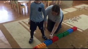 занятие с ребенком РАС (360p).mp4