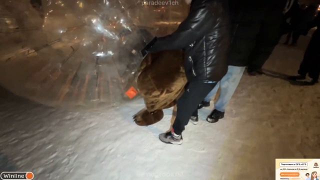 ирл | хозяева делают битву на шарах | проткнули шар смотреть онлайн