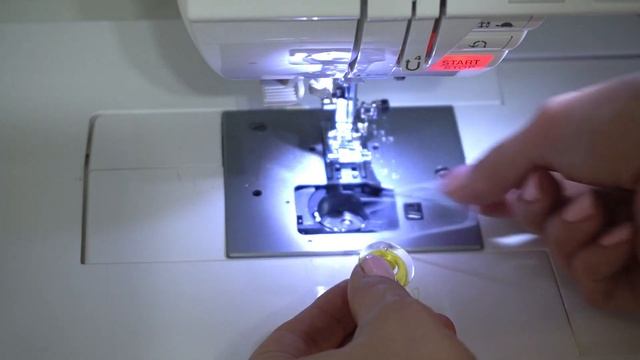 Threading the Singer Quantum Stylist 9960 Sewing Machine ~ Part 2 of 6 ~ Beginner Tutorial смотреть онлайн