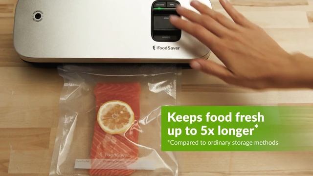 Hands on FoodSaver 31161366 Space Saving Food Vacuum Sealer, 5.7 x 12.2 x 4.3 inches, Silver смотреть онлайн