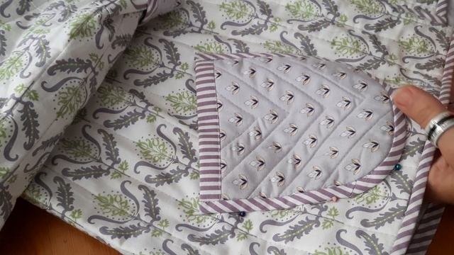 Телогреечка стёганая. Пришиваем карман вручную.