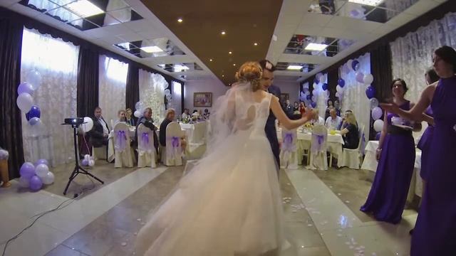 Первый танец Подушек смотреть онлайн