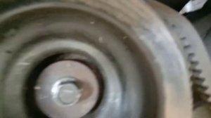 как открутить шкив на Нексии, простой способ.