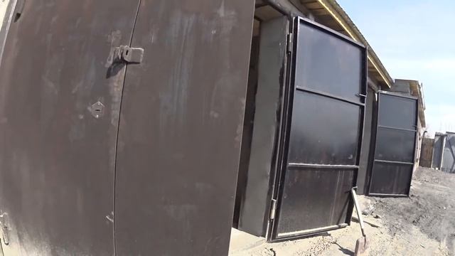 Гараж. Треснула стена. Покраска и электричество смотреть онлайн