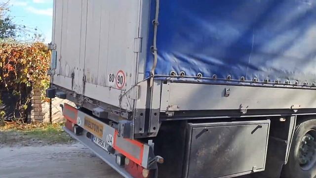 обзор DAF XF 460 Фура Белого Цвета синий Тент смотреть онлайн