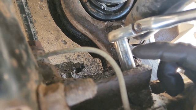 Saturn Vue Rear Wheel Bearing Replacement 2006 FWD смотреть онлайн
