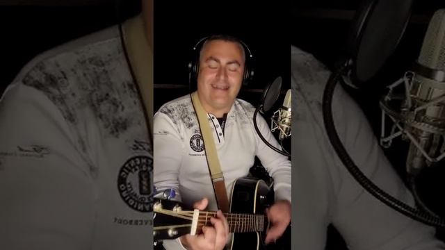 Музыкальная открытка от Арсена Купцова в прекрасный день 8 марта!! смотреть онлайн