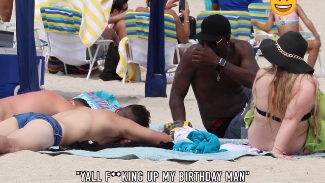 Invading People's Space in Speedos Prank смотреть онлайн