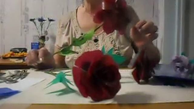 Цветы из подручных материалов. Пластик. смотреть онлайн