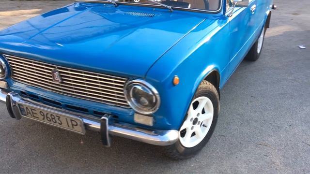 ВЛАДЕЛЕЦ ЖИГУЛЯ ПРИЕХАЛ В НИКОПОЛЬ - ЧТО БЫ СНЯТЬ ОБЗОР МЕСТНЫХ АВТО. смотреть онлайн