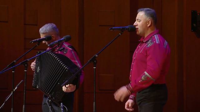 Низкий дом с голубыми ставнями!Душевно до слез !!!Андрей Киреев Иван Нагибнев ансамбль Вечерка! смотреть онлайн