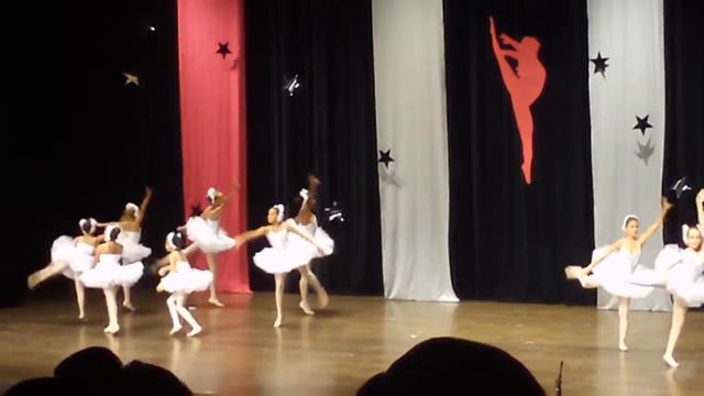Swan Lake смотреть онлайн
