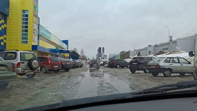 Съездил в Сыктывкар. Идёт дождь. Пробежался по магазинам. Рассказываю что купил. смотреть онлайн