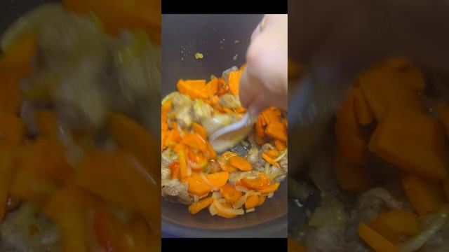 Жаркое из свинины по-деревенски #recept #еда #семья #дом #гарнир#свинина#жаркое#мультиваркарецепты