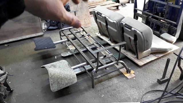Комфортная не дорогая Скамейка из автомобильного сиденья ч2/Comfortable Bench from a car seat part смотреть онлайн