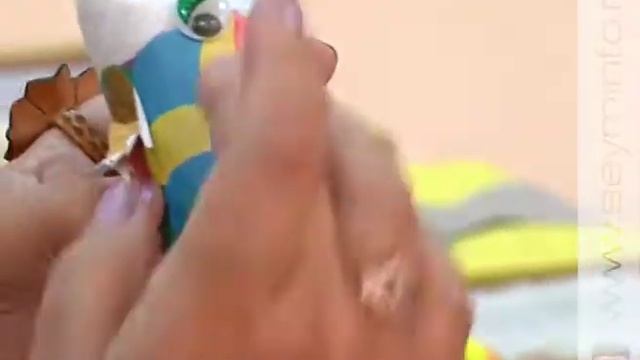 Подстегнуть фантазию может что угодно, даже банальная прищепка или пуговица смотреть онлайн