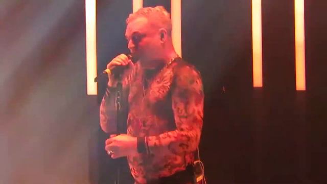 ERASURE Andy Bell Vince Clarke Best Of World Be Gone Tour Synth