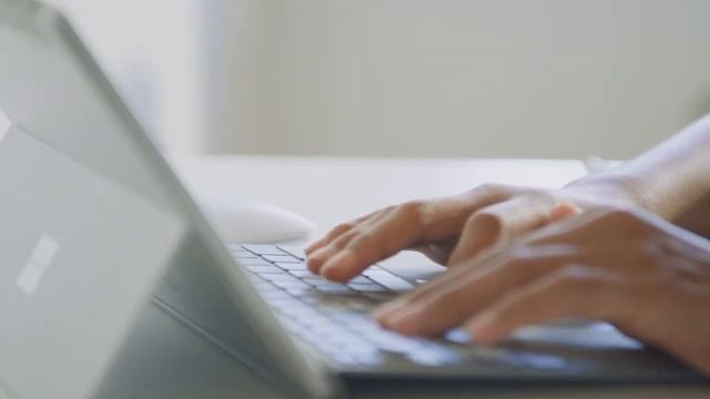 【ビックカメラ】マイクロソフト提供 「Surface Go3」を動画でご紹介 смотреть онлайн