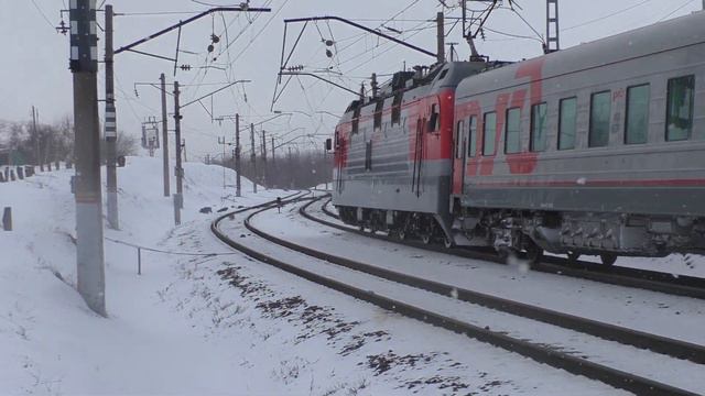 Встреча ЭП1М-673 с поездом №301 Адлер - Минск и ЭП1М-678 с поездом №360 Калининград - Адлер смотреть онлайн