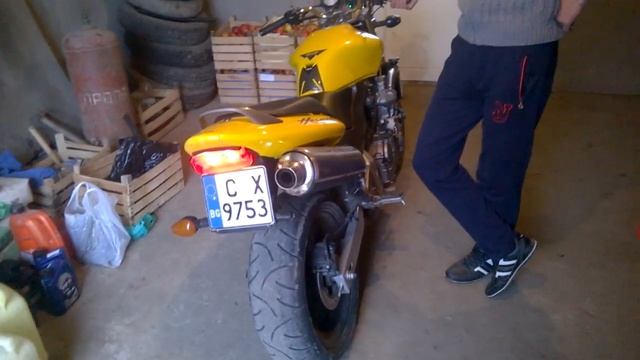 Honda Hornet CB600 Звук смотреть онлайн