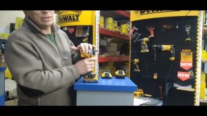 Гайковерт  DeWALT DCF921