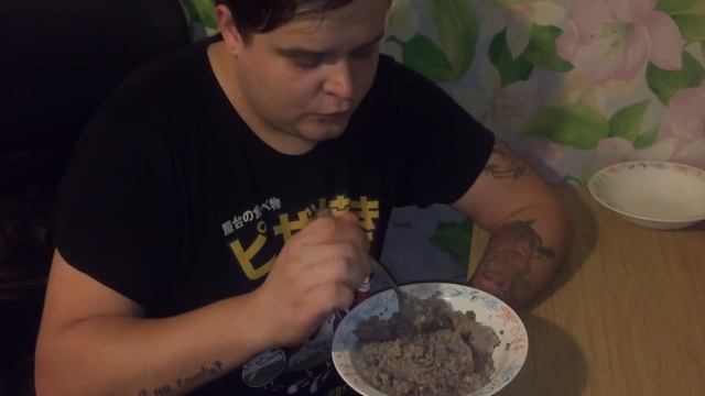 ДЕШЕВАЯ ГРЕЧКА С ГОВЯДИНОЙ ЗА 39 РУБЛЕЙ VS ДЕШЁВЫЙ ГОРОХ С ГОВЯДИНОЙ ЗА 35 РУБЛЕЙ смотреть онлайн