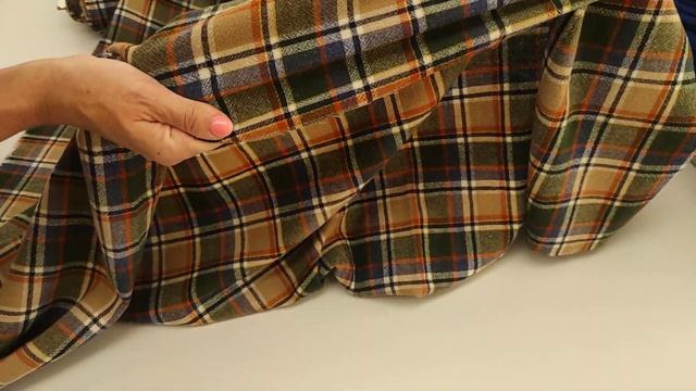 Шерсть, костюмная, мягкого крепвого плетения коричневая, синяя, бежевая клетка смотреть онлайн