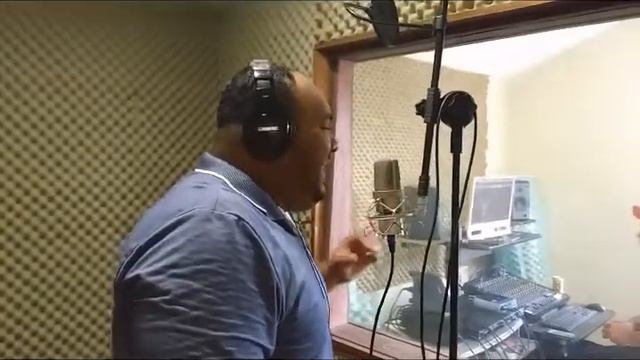 NEUMANN TLM103 vs AKG C3000 смотреть онлайн