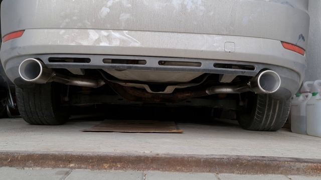 Mondeo MK4 2.5T - No Back Boxes (straight pipe) - Cold Start смотреть онлайн