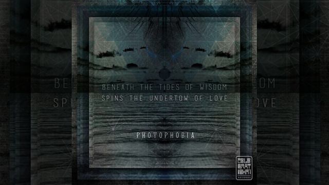 01 Photophobia vs Flek - No Bushes смотреть онлайн
