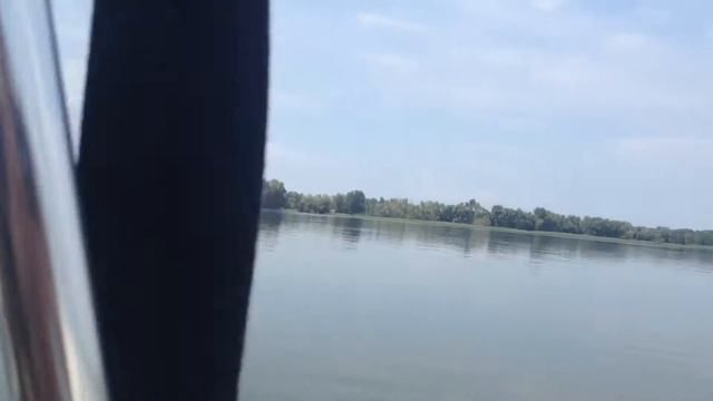 Мчимся на катере по реке Уса смотреть онлайн