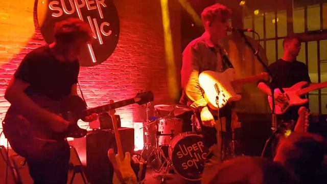 Sam Fender Super Sonic Paris 18.04.2018 смотреть онлайн
