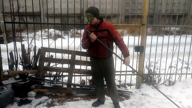 Нарезка заготовок на отрезном станке из УШМ (болгарки) смотреть онлайн