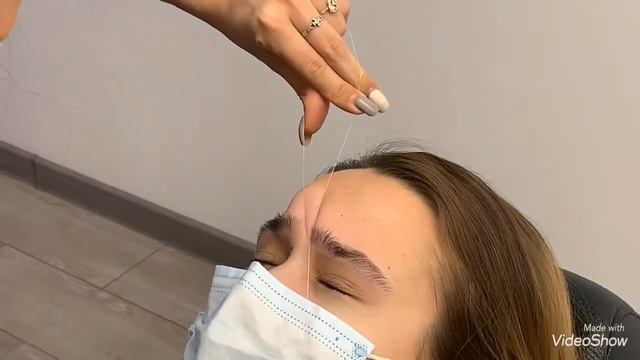 Больно!!! Но это стоит того.!!! Оформление бровей нитью. смотреть онлайн