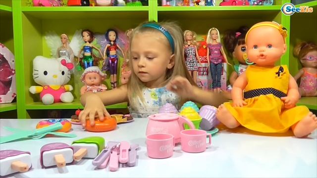  Кукла Ненуко и Ярослава открывают новый набор игрушек Десерты. Видео для детей. Doll Nenuco 