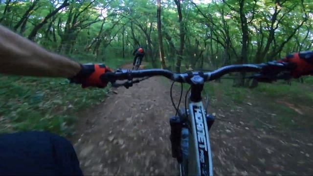 MTB | Grand Slam G.O. Trail | Големия шлем | Спускане от х. "Божур" към Горна Оряховица смотреть онлайн