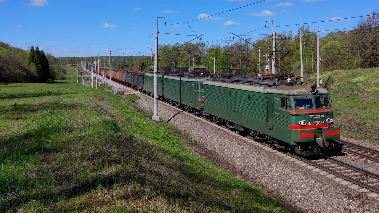 Электровоз ВЛ11М-308А/307 с грузовым поездом. смотреть онлайн