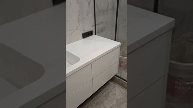 Как организовать хранение в ванной комнате и где спрятать сантехнику? Советы дизайнера. смотреть онлайн