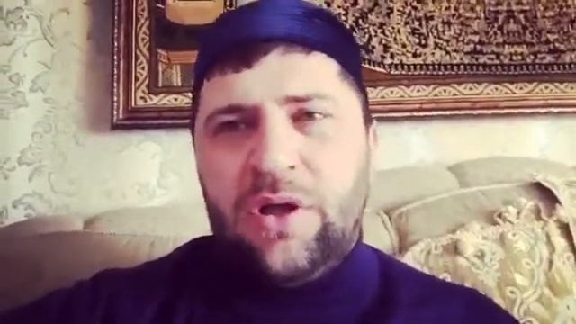 Показать жене свою любовь – значит порадовать её. Пророк (да благословит его Аллах и приветствует) смотреть онлайн