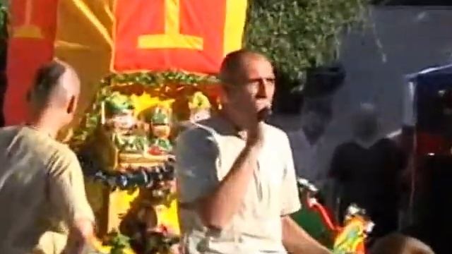"Ратха-ятра" и "Фестиваль Индии" в Житомире 2008. Видео 3 смотреть онлайн