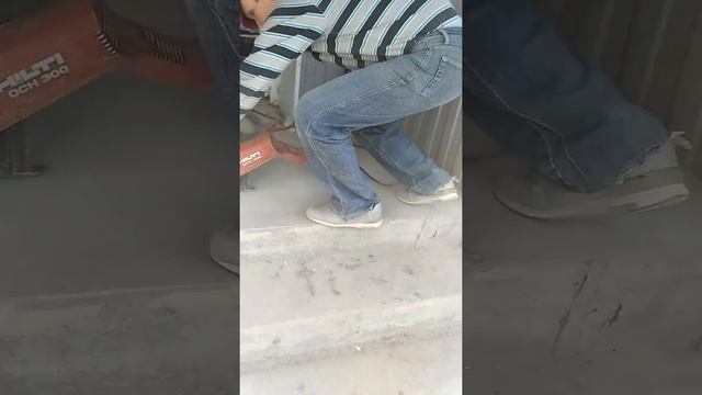 Штроборез Hilti DCH 300 смотреть онлайн