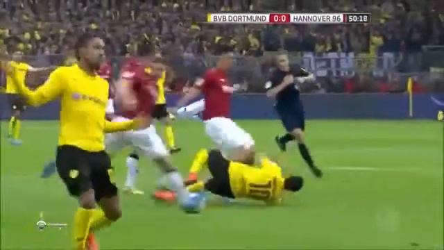HENRIKH MKHITARYAN vs Ceyhun Gulselam смотреть онлайн