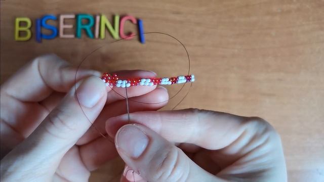 КОЛЬЦО ИЗ БИСЕРА С СЕРДЕЧКАМИ // Мозаичное плетение // Seed bead ring tutorial смотреть онлайн