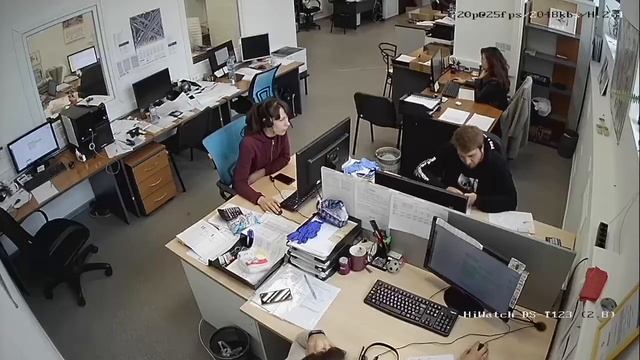 HiWatch DS-T123(2.8) Днём смотреть онлайн