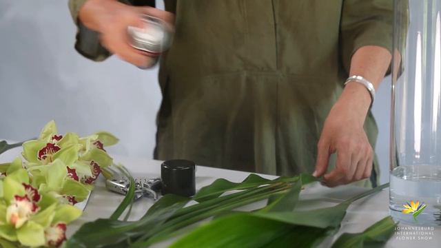 Watch Episode 2 of Flower Arrangements presented by The Johannesburg International Flower Show2 смотреть онлайн